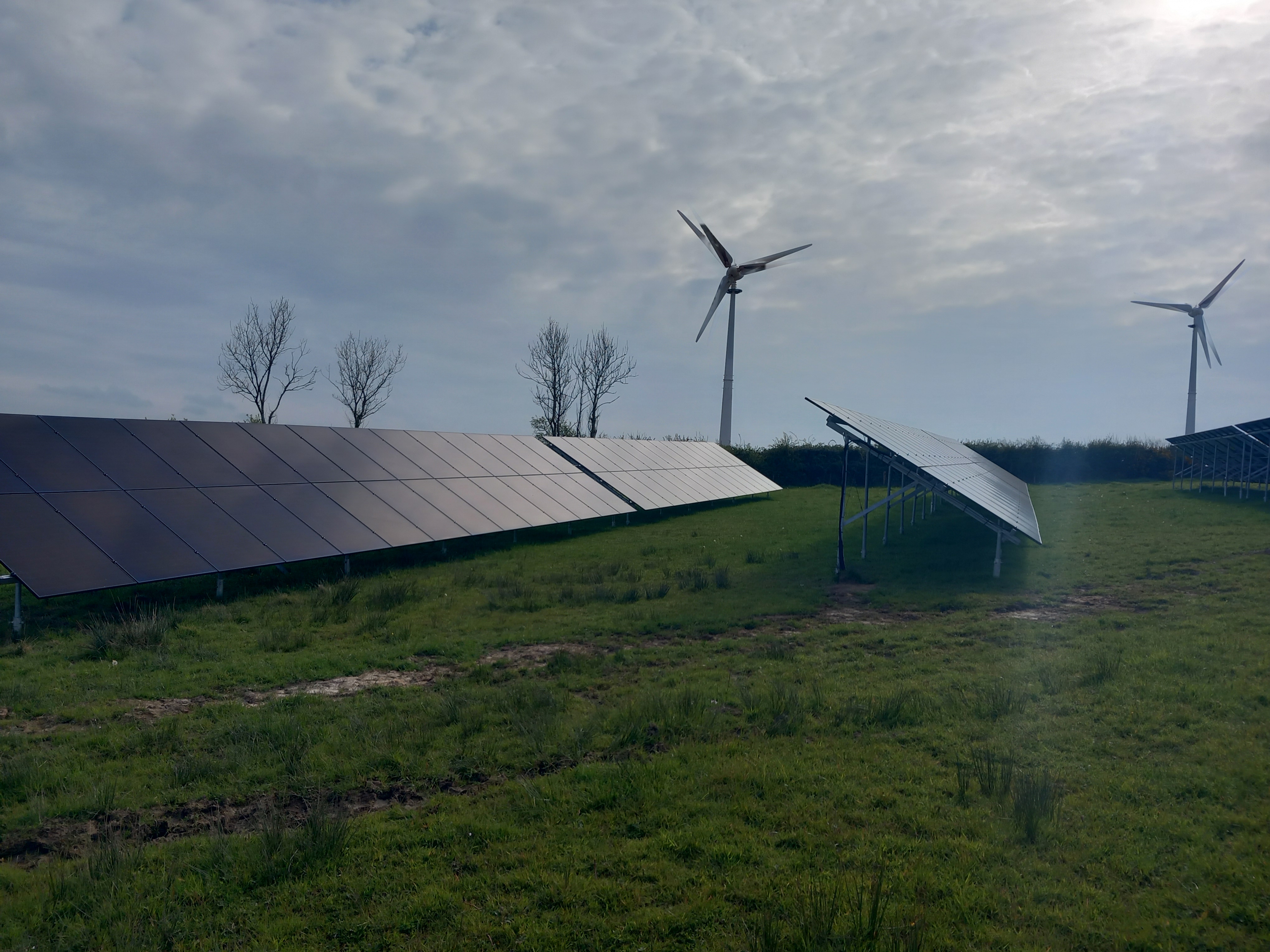 Hill Farm: Enhancing Existing Solar & Wind with Battery Storage for Maximum Energy Independence